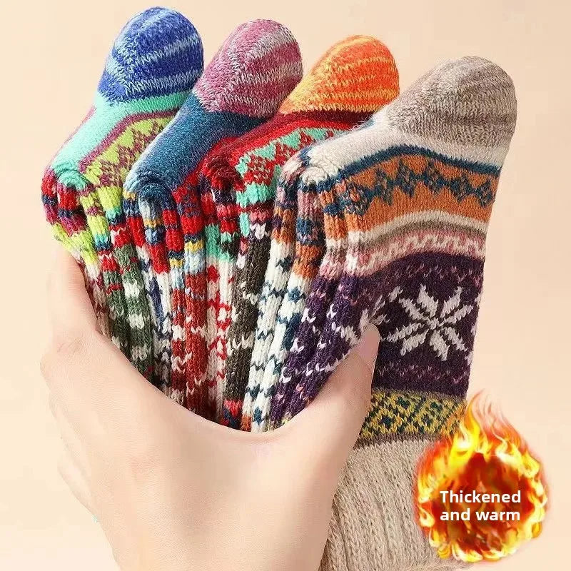 Thickened Retro Stockings Women's Long Autumn Winter Warm Mid-calf Carpet Socks Ladies Ethnic Totem Men's Winter Home Socks